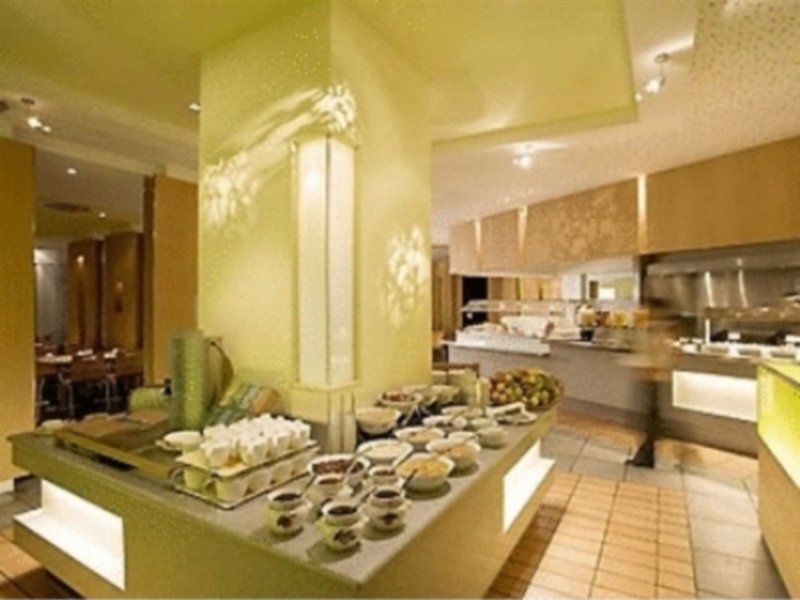 โรงแรมโนโวเทล แฟรงเฟิร์ต ซิตี้ Frankfurt am Main ภายนอก รูปภาพ